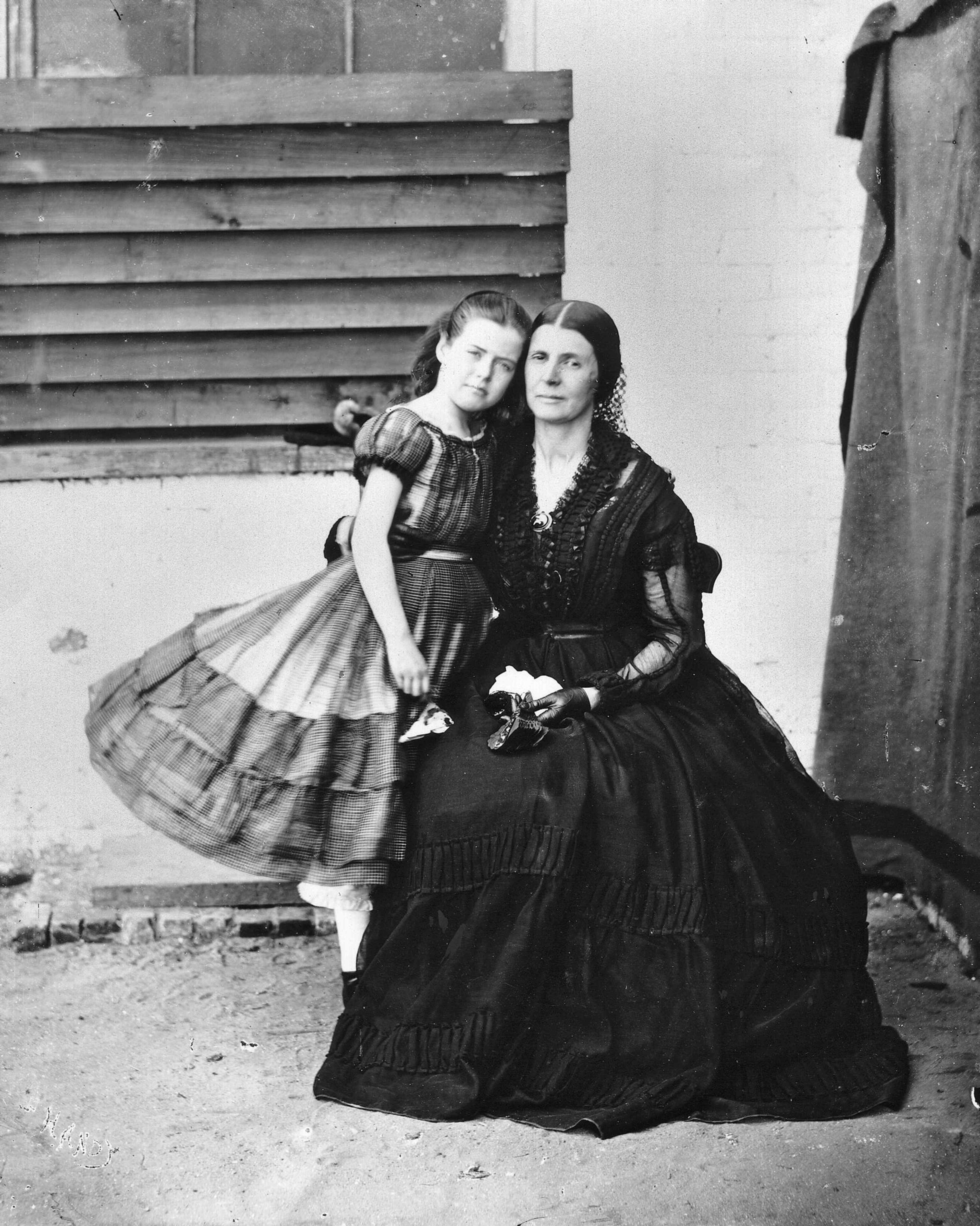 Secret Agents in Hoop Skirts: Women Spies of the Civil War 2